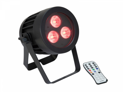 Eurolite LED IP PAR 3x8W QCL v�dert�lig RGBW LED-str�lkastare f�r scen, event och fasadbelysning med IP65-klassning.