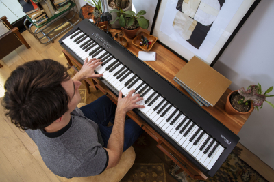 Roland FP-30X - Svart i gruppen Klaviatur / Digitalpiano hos Musikanten i Umeå AB (7-FP30XBK)