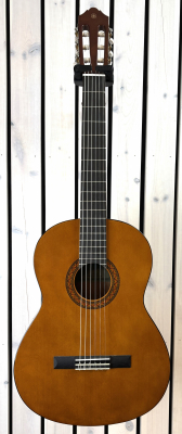 Yamaha C40 Nylonsträngad - begagnad i gruppen Stränginstrument / Gitarr / Nylonsträngade hos Musikanten i Umeå AB (BIN7001083)