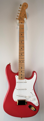 Fender Custom Shop 1956 Stratocaster Fiesta Red - begagnad i gruppen Strnginstrument / Gitarr / Elgitarr hos Musikanten i Ume AB (BIN80008)