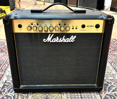 Marshall MG30GFX - begagnad i gruppen Stränginstrument / Förstärkare / Elgitarr hos Musikanten i Umeå AB (BIN900378)