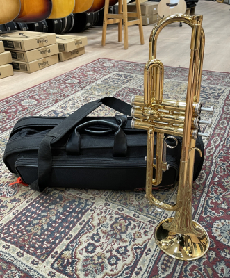 Yamaha YTR-1335 Trumpet - begagnad i gruppen Fynd & begagnat / Fynd & begagnat hos Musikanten i Ume AB (M700240)