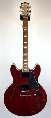 Rmjes 335 Cherry - Begagnad i gruppen Strnginstrument / Gitarr / Elgitarr hos Musikanten i Ume AB (M700523)