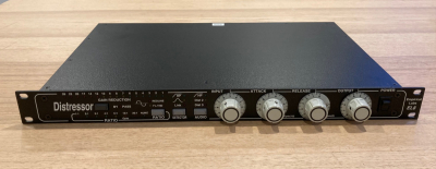 Empirical Labs EL8 Distressor - Begagnad i gruppen Fynd & begagnat / Fynd & begagnat hos Musikanten i Ume� AB (M700596)
