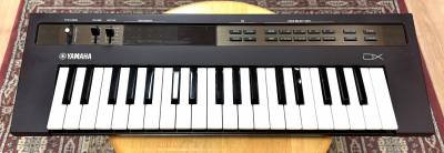 Yamaha Reface DX - Begagnad i gruppen Fynd & begagnat / Fynd & begagnat hos Musikanten i Umeå AB (M700674)