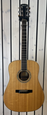 Larrivee D-09 - Begagnad i gruppen Str�nginstrument / Gitarr / St�lstr�ngade hos Musikanten i Ume� AB (M700997)