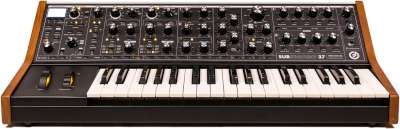 Moog Subsequent 37 Synthesizer i gruppen Klaviatur / Synthesizer hos Musikanten i Ume AB (MOSUBSEQ37)