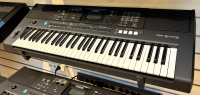 Yamaha PSR-E473 Keyboard - begagnad