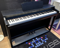 Yamaha CLP-725 Digitalpiano - begagnat