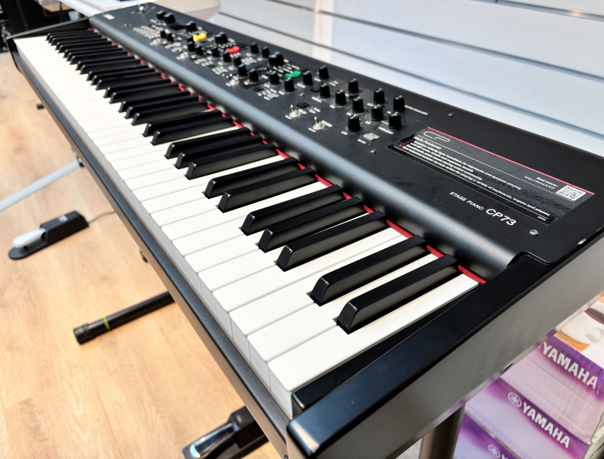Yamaha CP73 Stage Piano - begagnad
