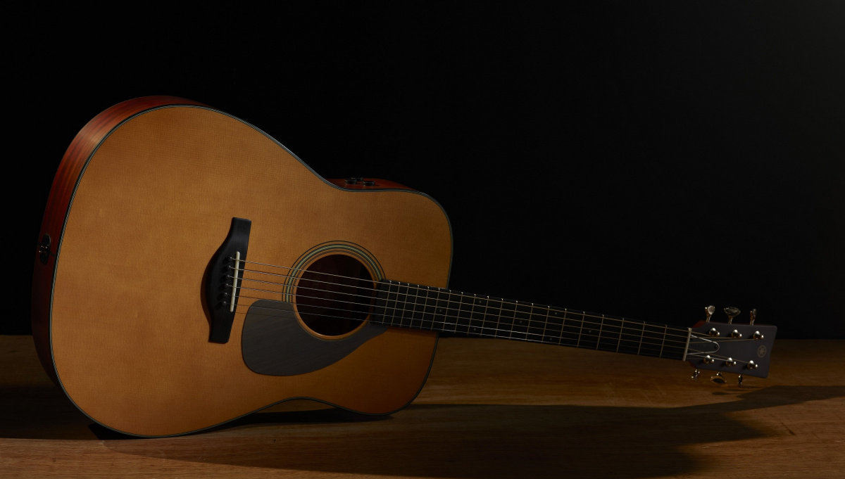 Yamaha FGX5G Red Label