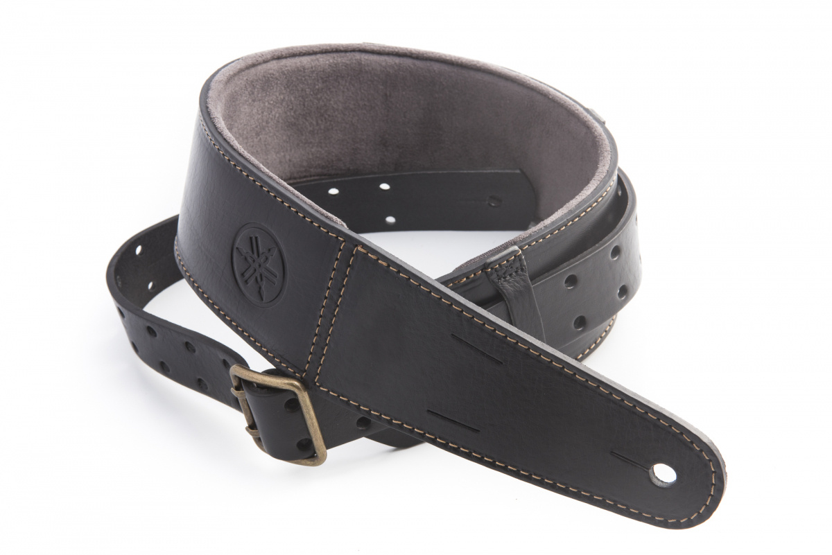 Mycket kraftigt axelband, tillverkat i Spanien av veganskt l�der.