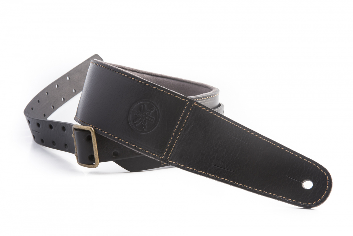 Mycket kraftigt axelband, tillverkat i Spanien av veganskt l�der.