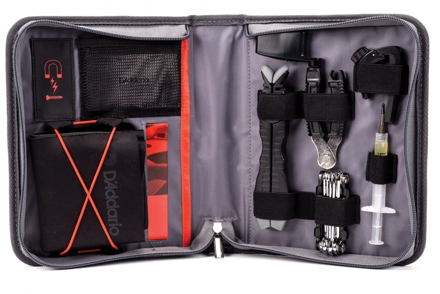 DAddario PW-EBMK-01 Premium Electric Bass Maintenance Kit