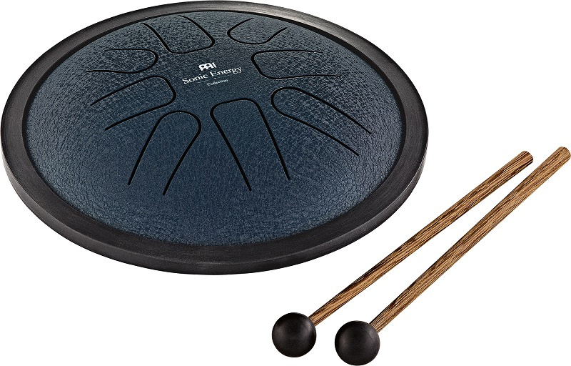 Mindre tongue drum komplett med klubbor och v�ska, st�md i G moll.