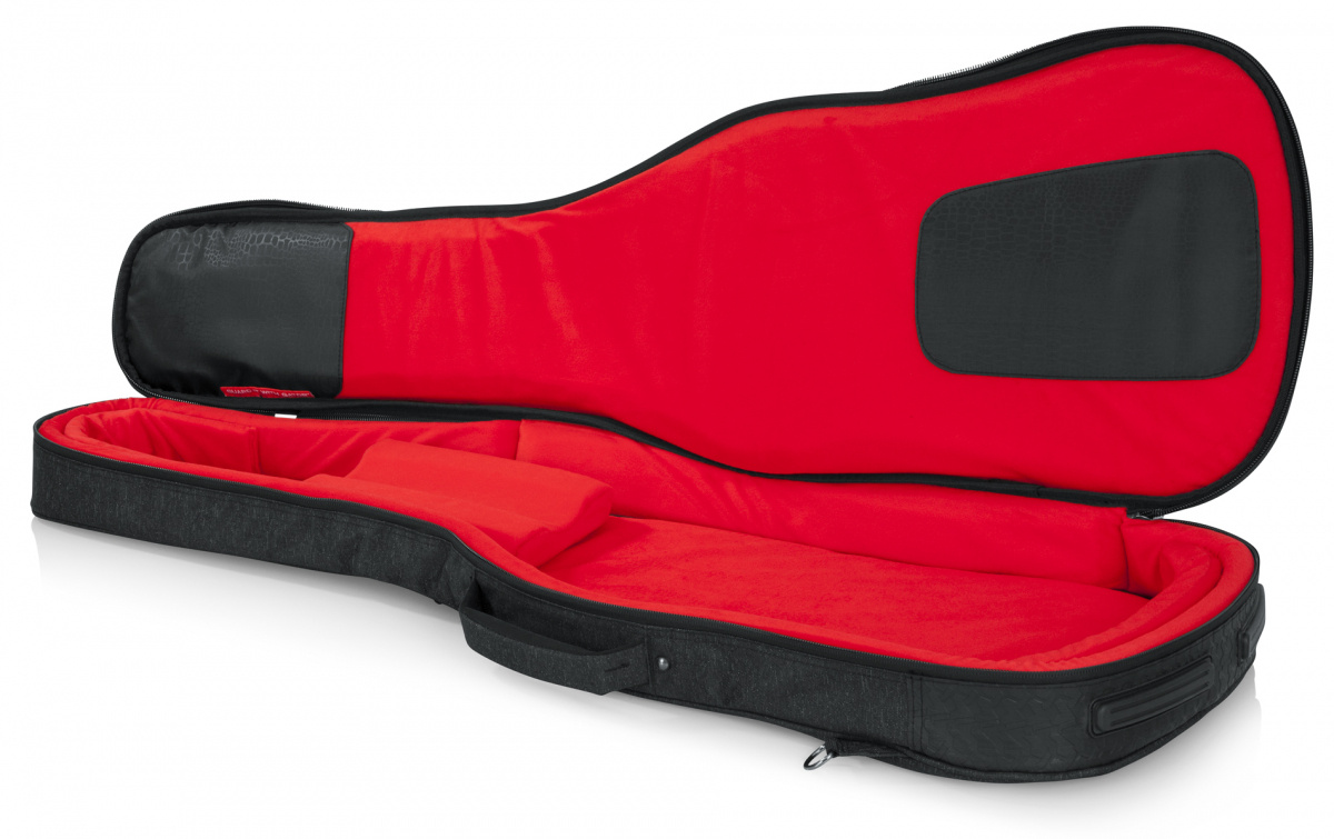 Insidan av en Gator Transit gigbag f�r elgitarr