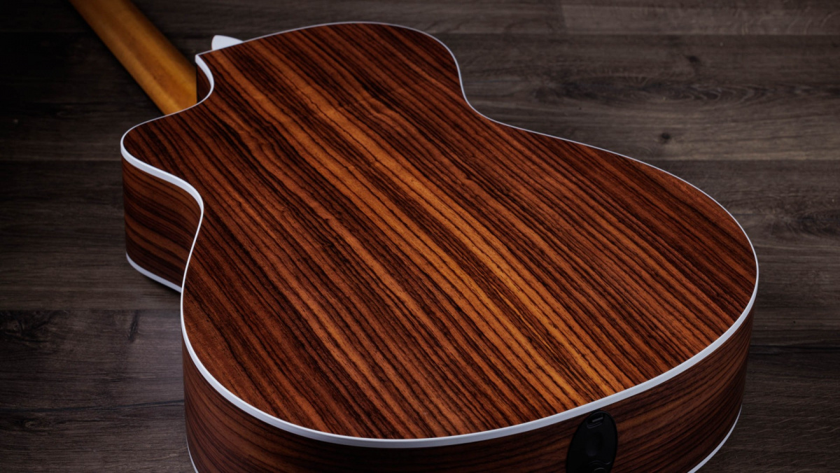 Taylor 212ce Grand Concert