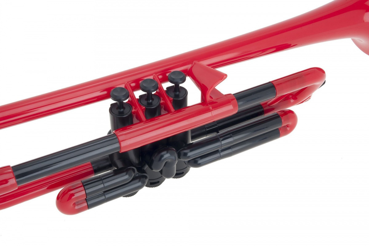 Fullt fungerande trumpet i plats fr�n pTrumpet