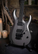 Cort X500 Menace - Gray Satin Miljöbild på Cort X500 Menace elgitarr Gray Satin
