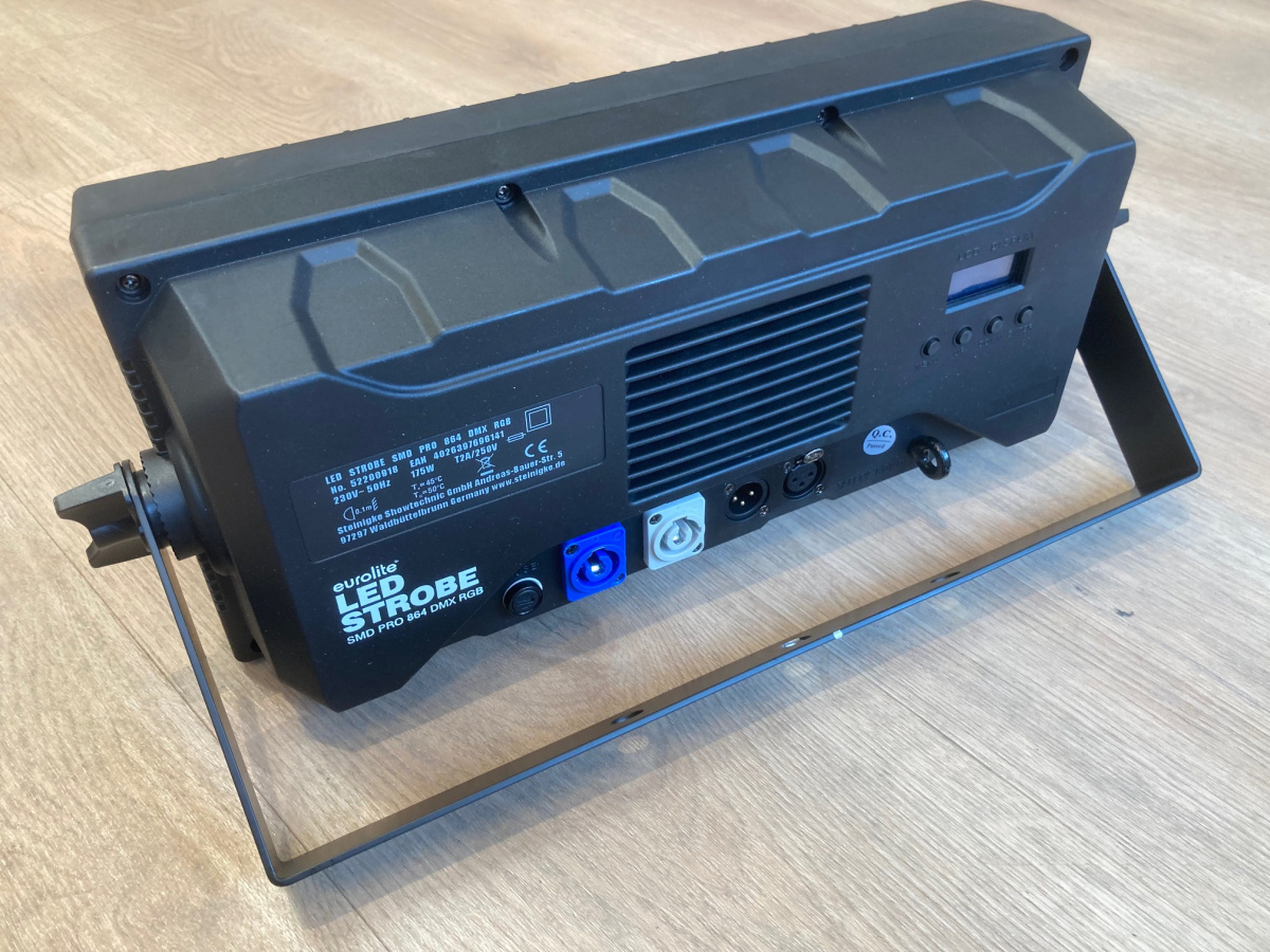 EUROLITE LED Strobe SMD PRO 864 DMX RGB