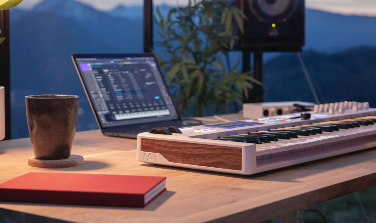 Arturia Keylab Essential 61 MK3 - white