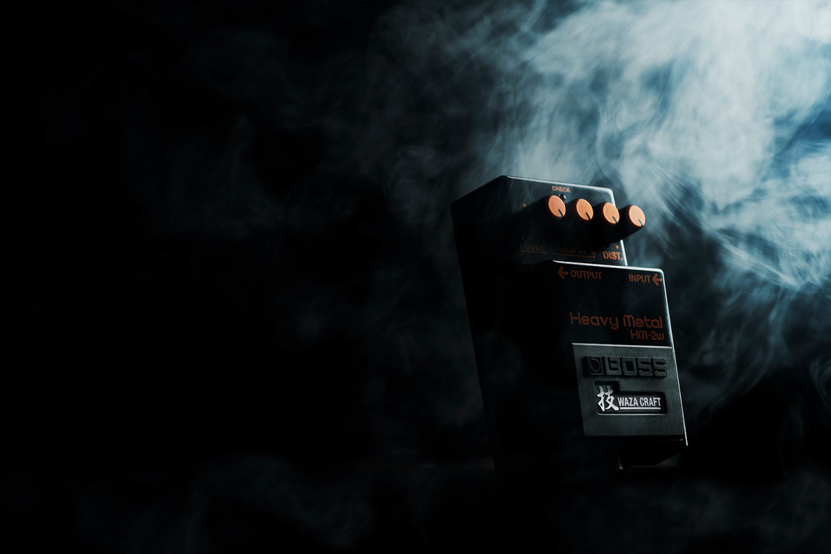 Boss HM-2W Heavy Metal Waza Craft