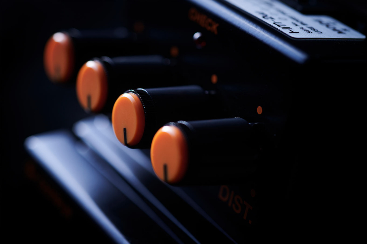 Boss HM-2W Heavy Metal Waza Craft