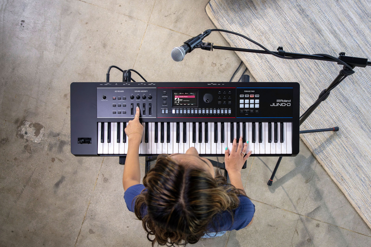 Roland JUNO-D6 Synthesizer