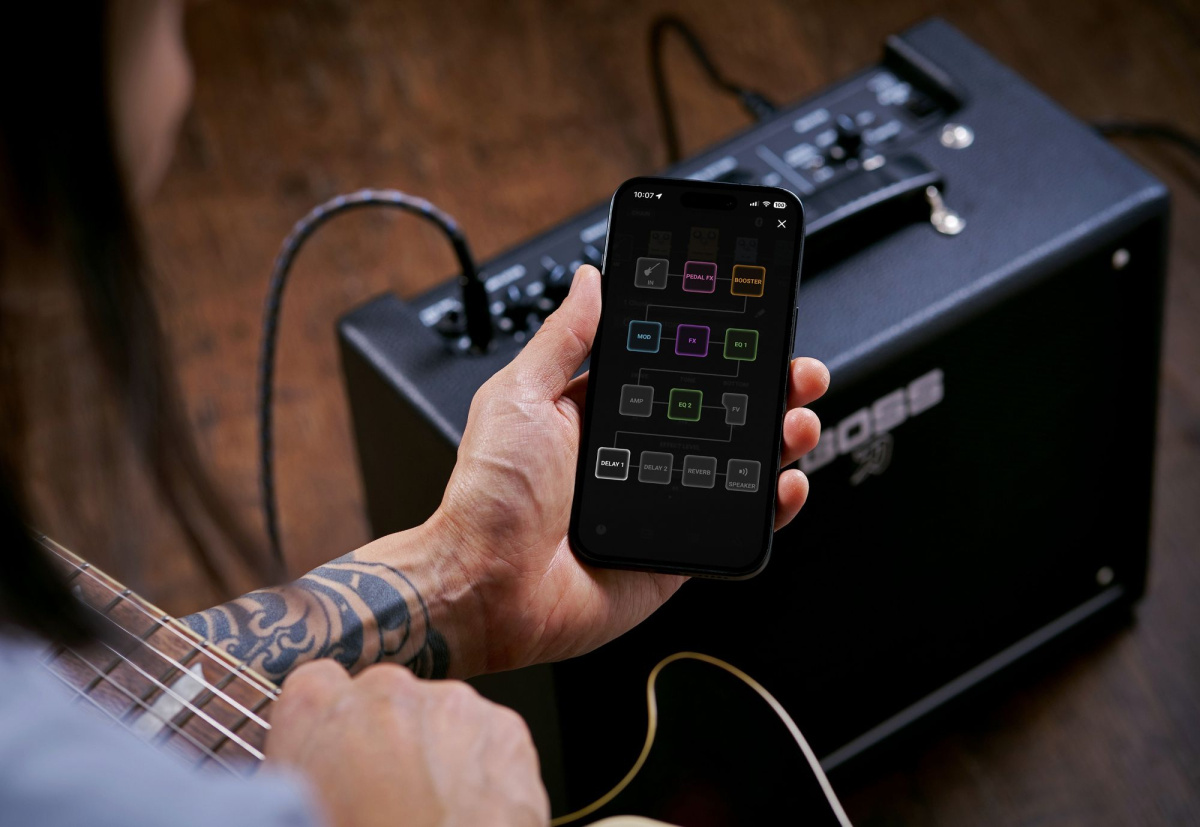 BOSS Katana-25 gitarrförstärkare som styrs via app
