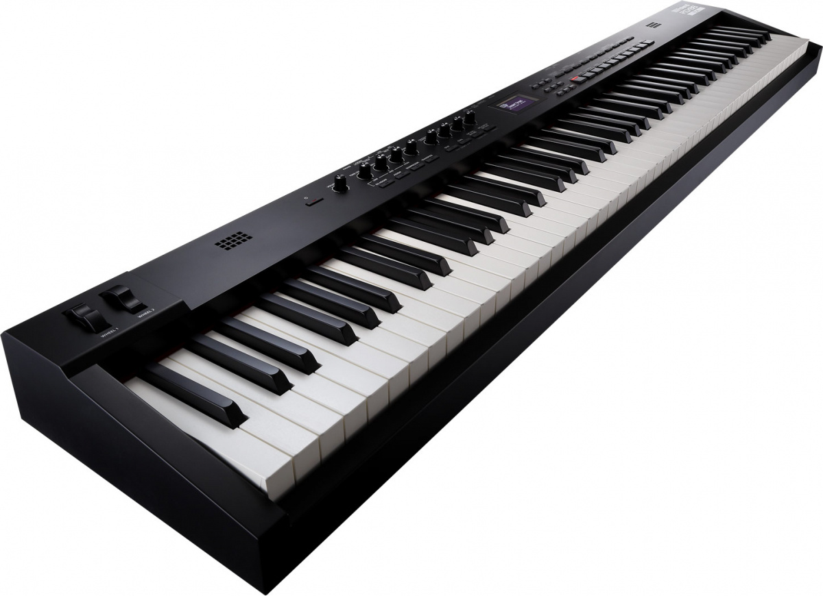 Stagepiano med 88 v�gda tangenter fr�n erk�nda Roland