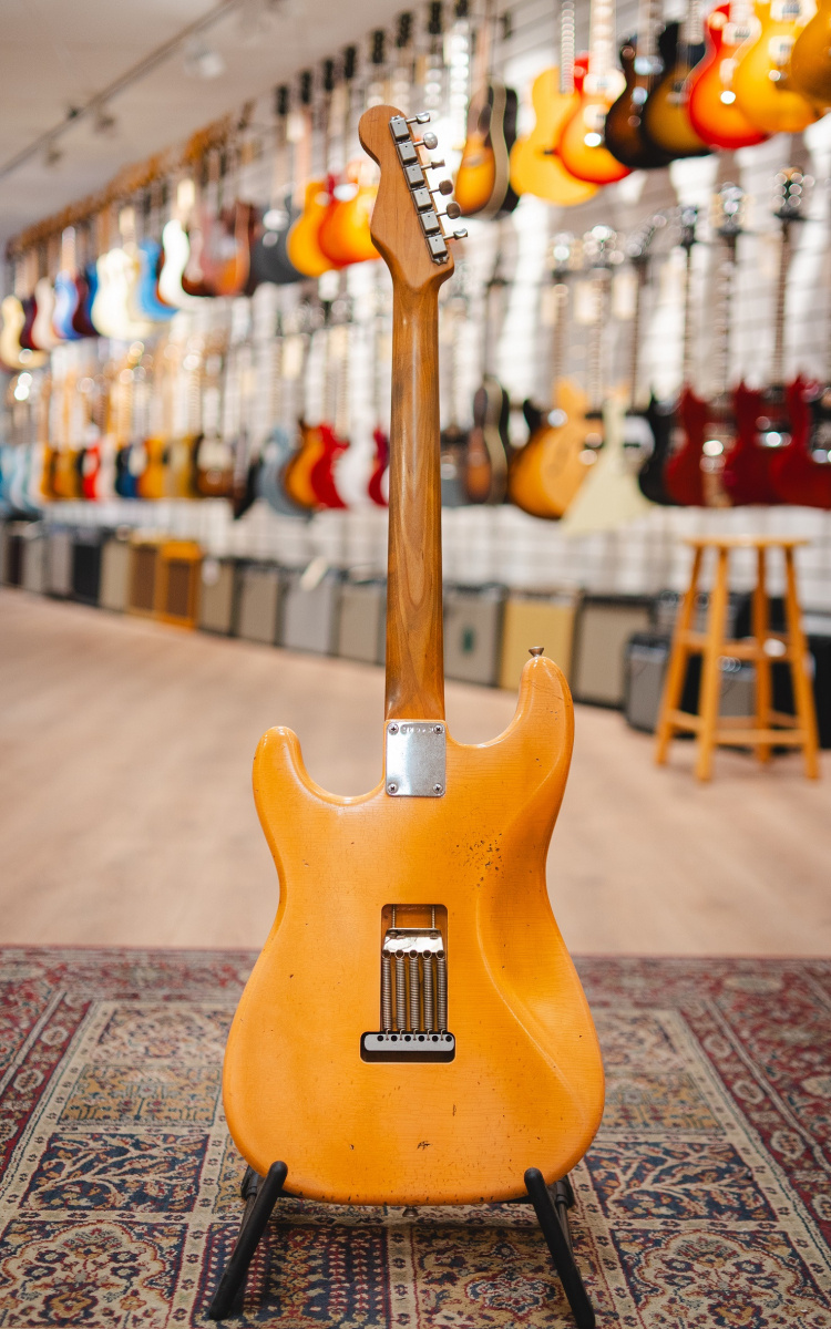 Belle Guitars Custom Strat Aged Shell Pink