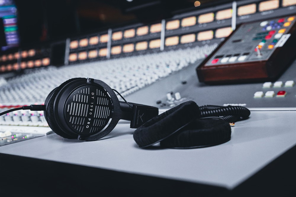 Beyerdynamic DT 1990 PRO MKII