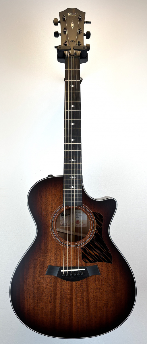 Taylor 322ce Grand Concert - begagnad