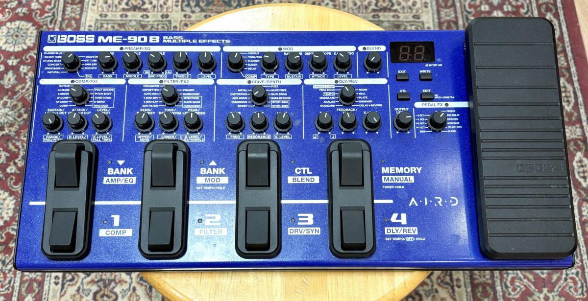 Boss ME-90B Multieffekt Bas - begagnad