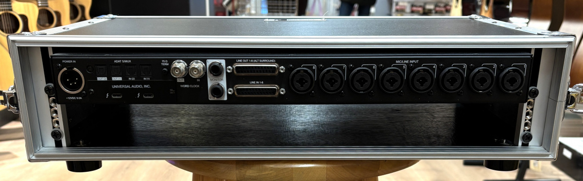 Universal Audio x8p inkl. case - begagnad