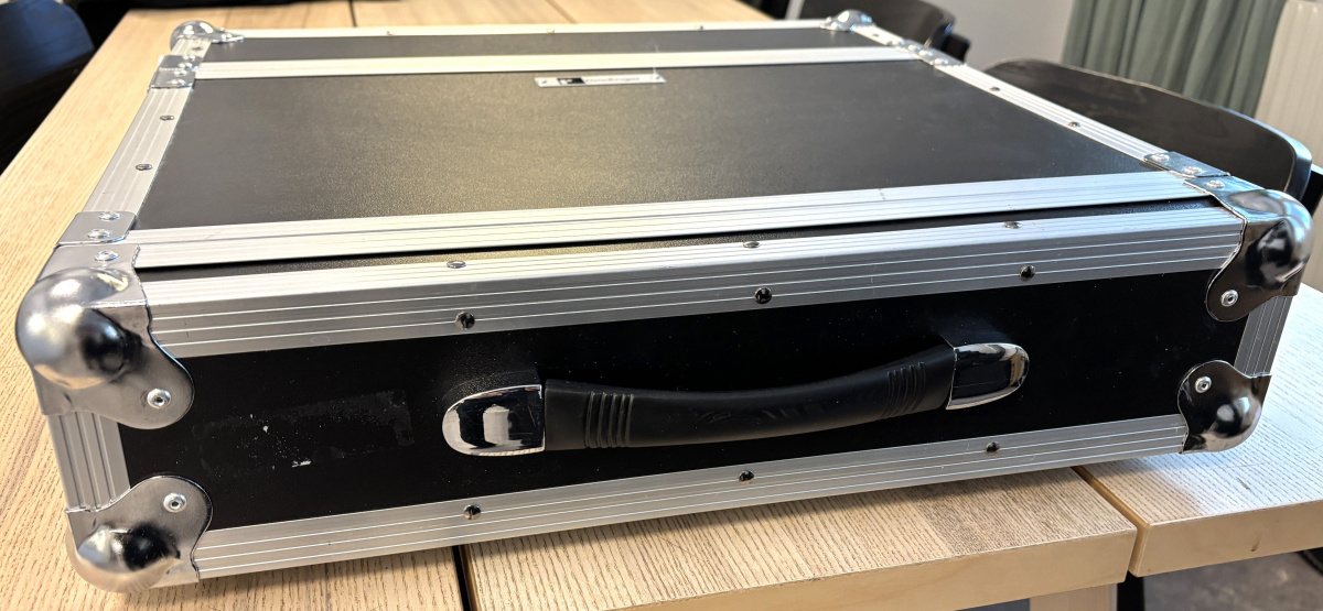 Universal Audio x8p inkl. case - begagnad