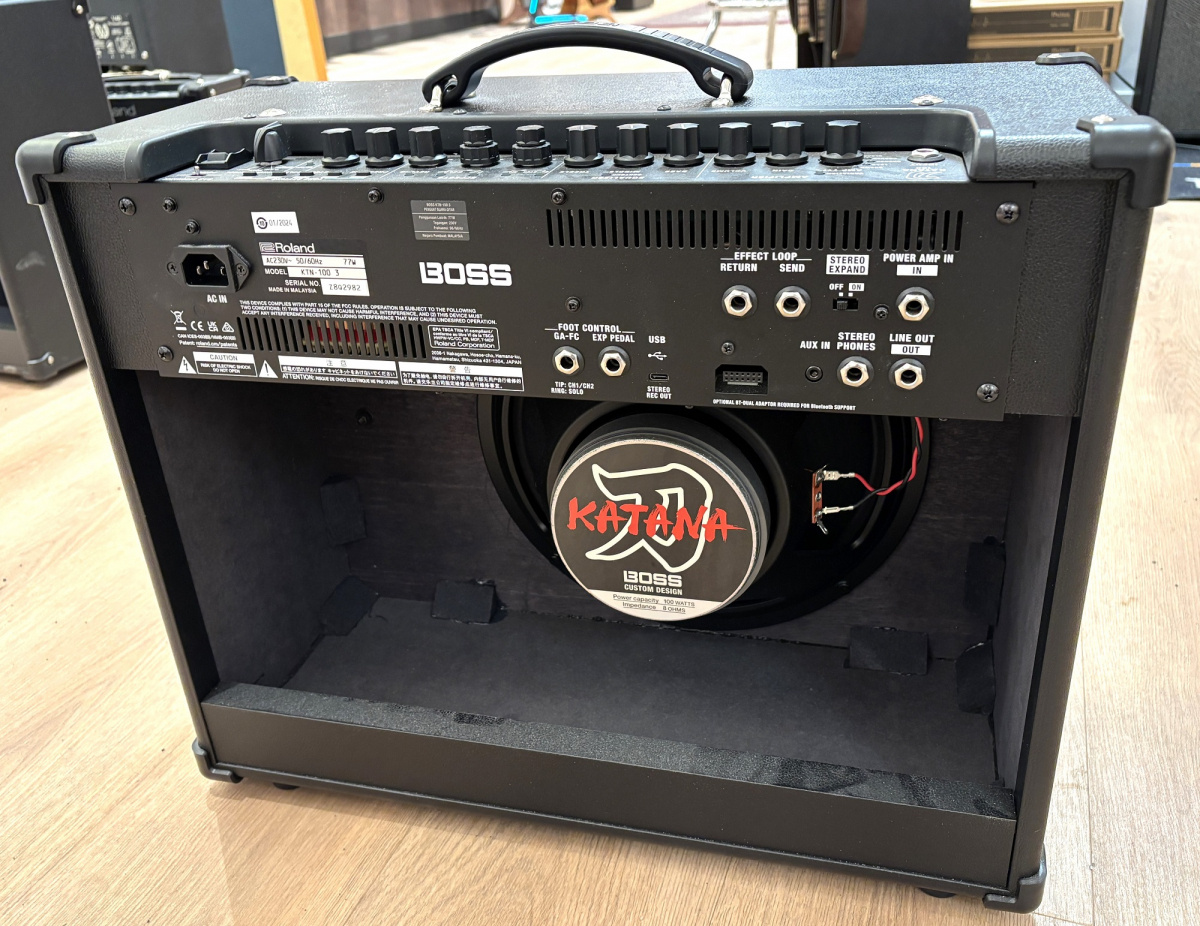 Boss Katana 100 Gen 3 - begagnad