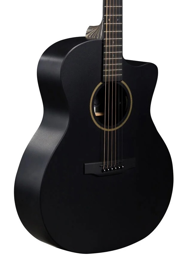 Martin st�lstr�ngad i snygg svart finish