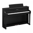 Yamaha CLP-875 - Svart Yamaha Clavinova CLP875B sett snett från sidan
