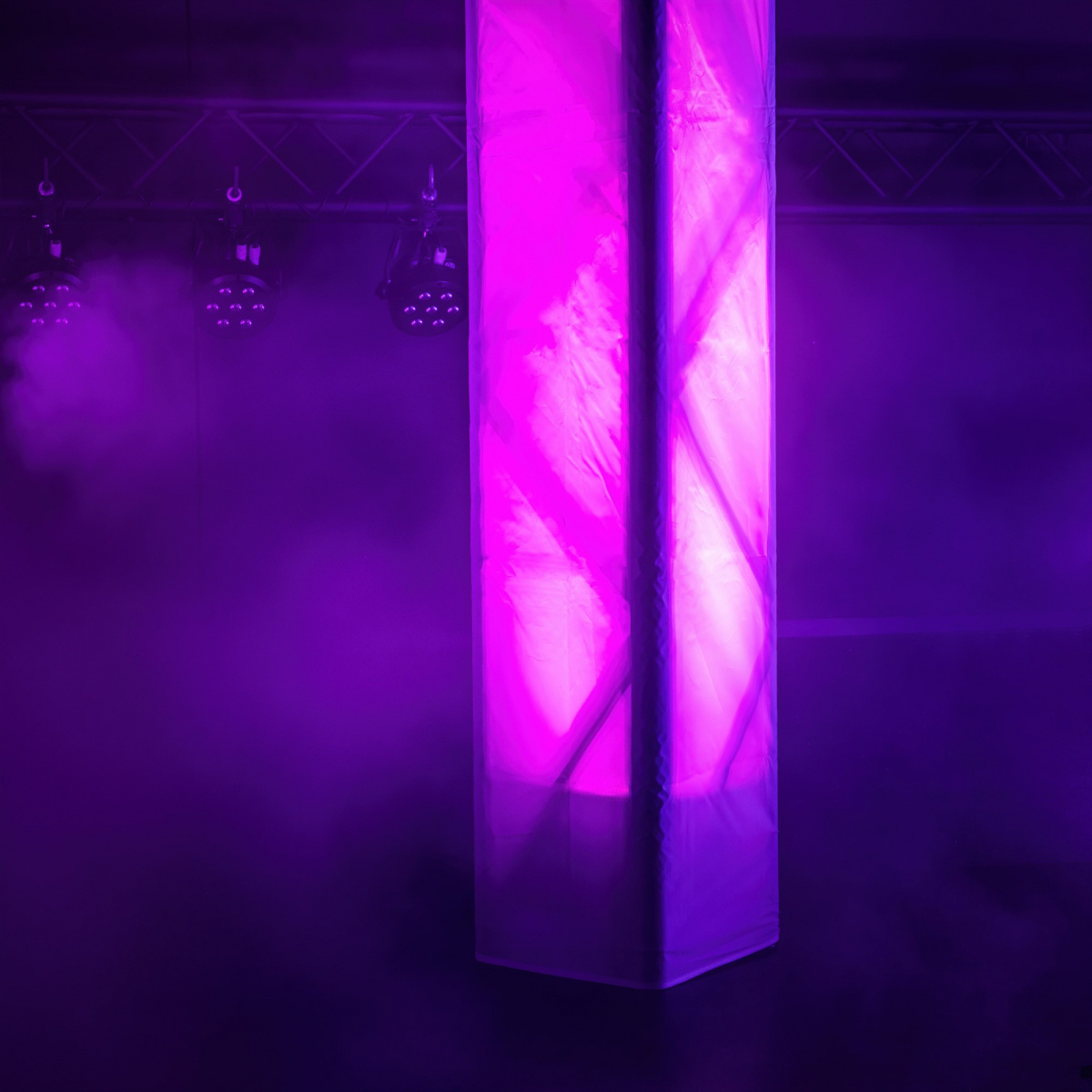 Cameo Root Par 4 RGBW