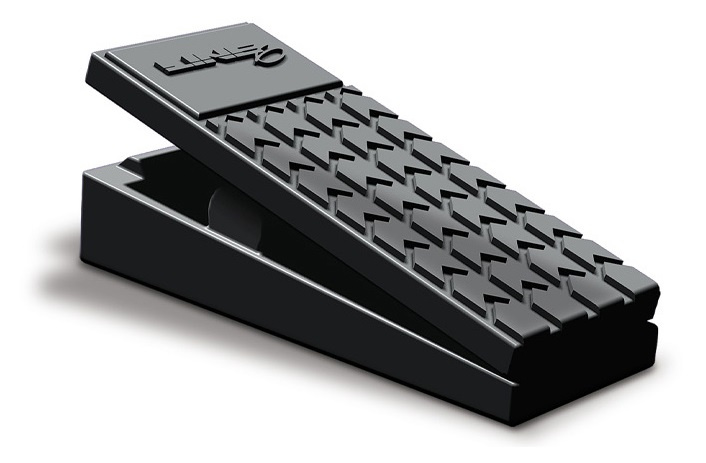 Expressionpedal fr�n Line6, kan anv�ndas exempelvis med Line6 HX multieffekter