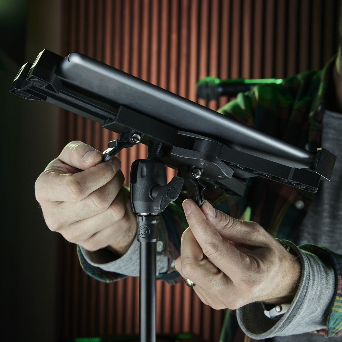 Gravity MA T TH02 Universal Tablet Holder