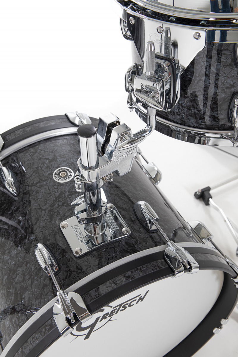 N�rbild p� puka och bastrumma