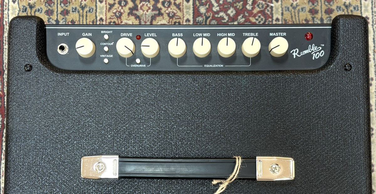 Fender Rumble 100 V3 - Begagnad