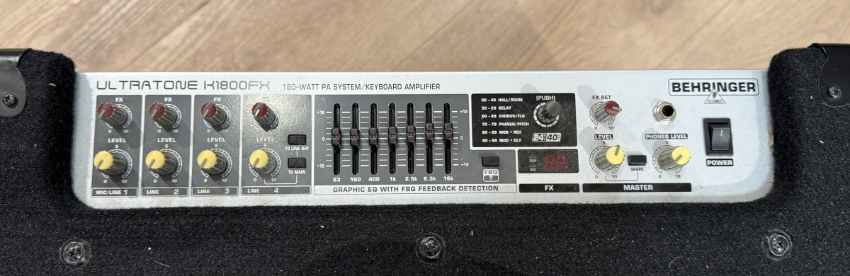 Behringer Ultratone K1800FX - begagnad