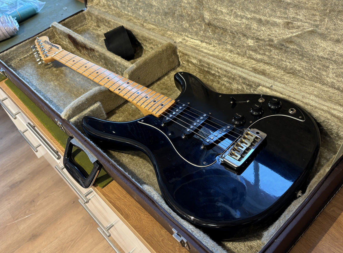 Washburn Force 3 - begagnad