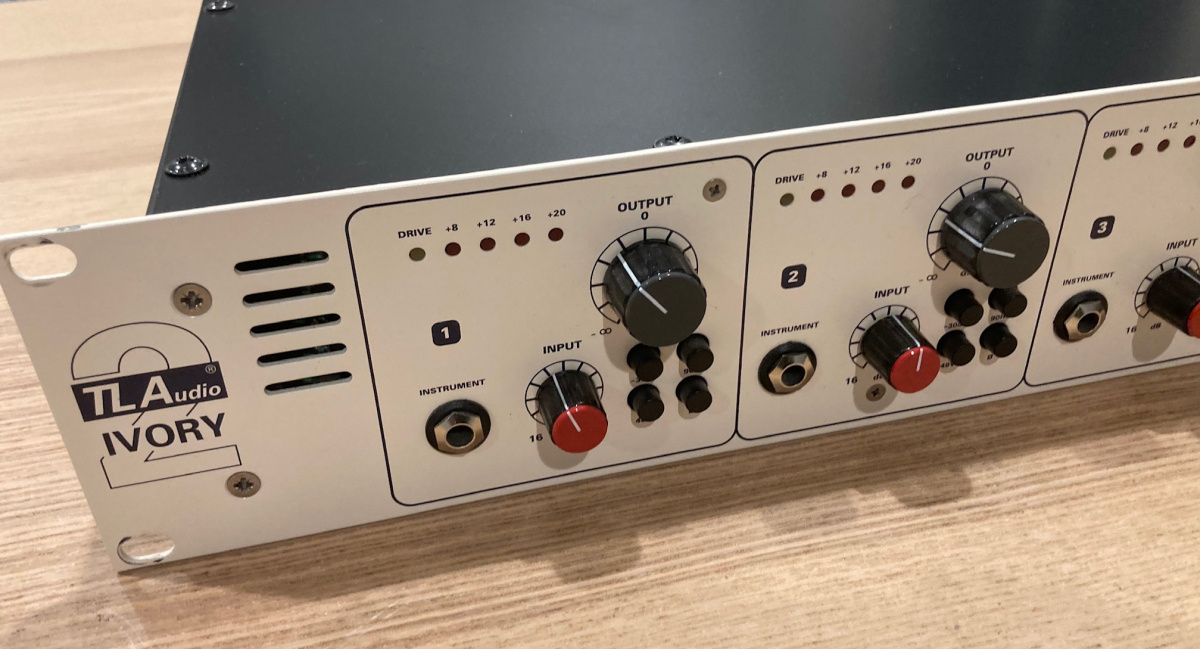 TL Audio 5001 Quad Valve Preamp - Begagnad