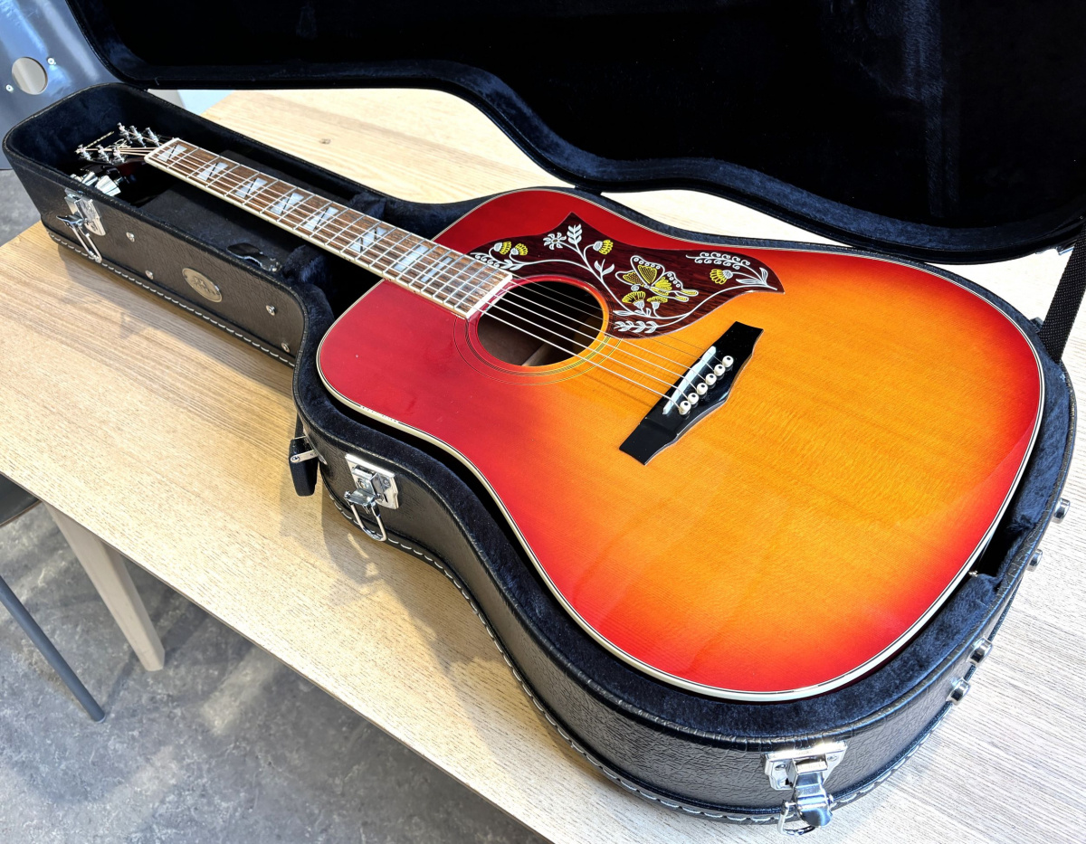Ibanez F-300CS 1979 inkl. case - begagnad