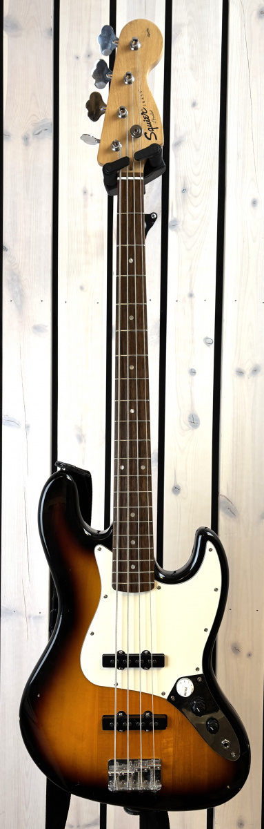 Squier Affinity Jazzbas - begagnad