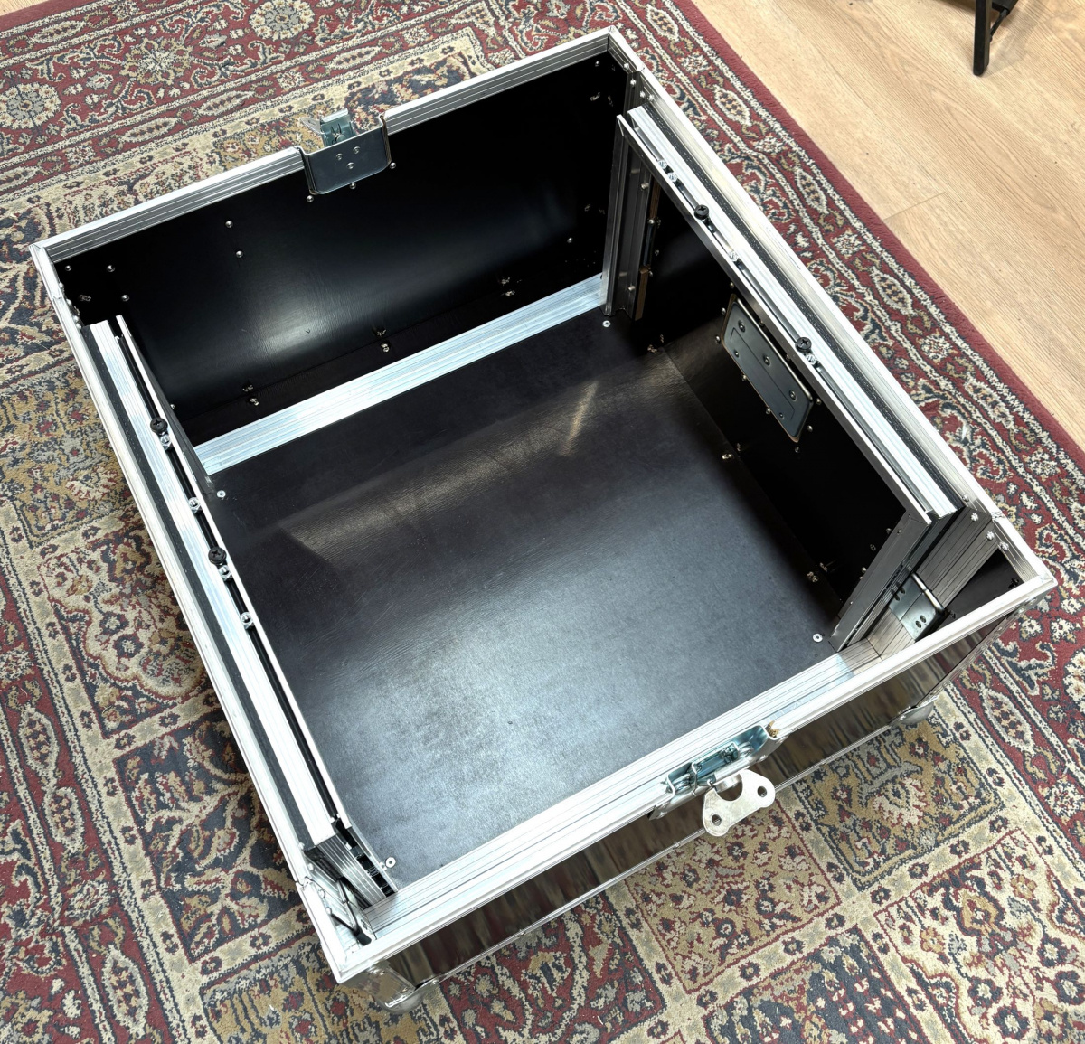 Thon Triple Door Live Rack 6U 45 - begagnad